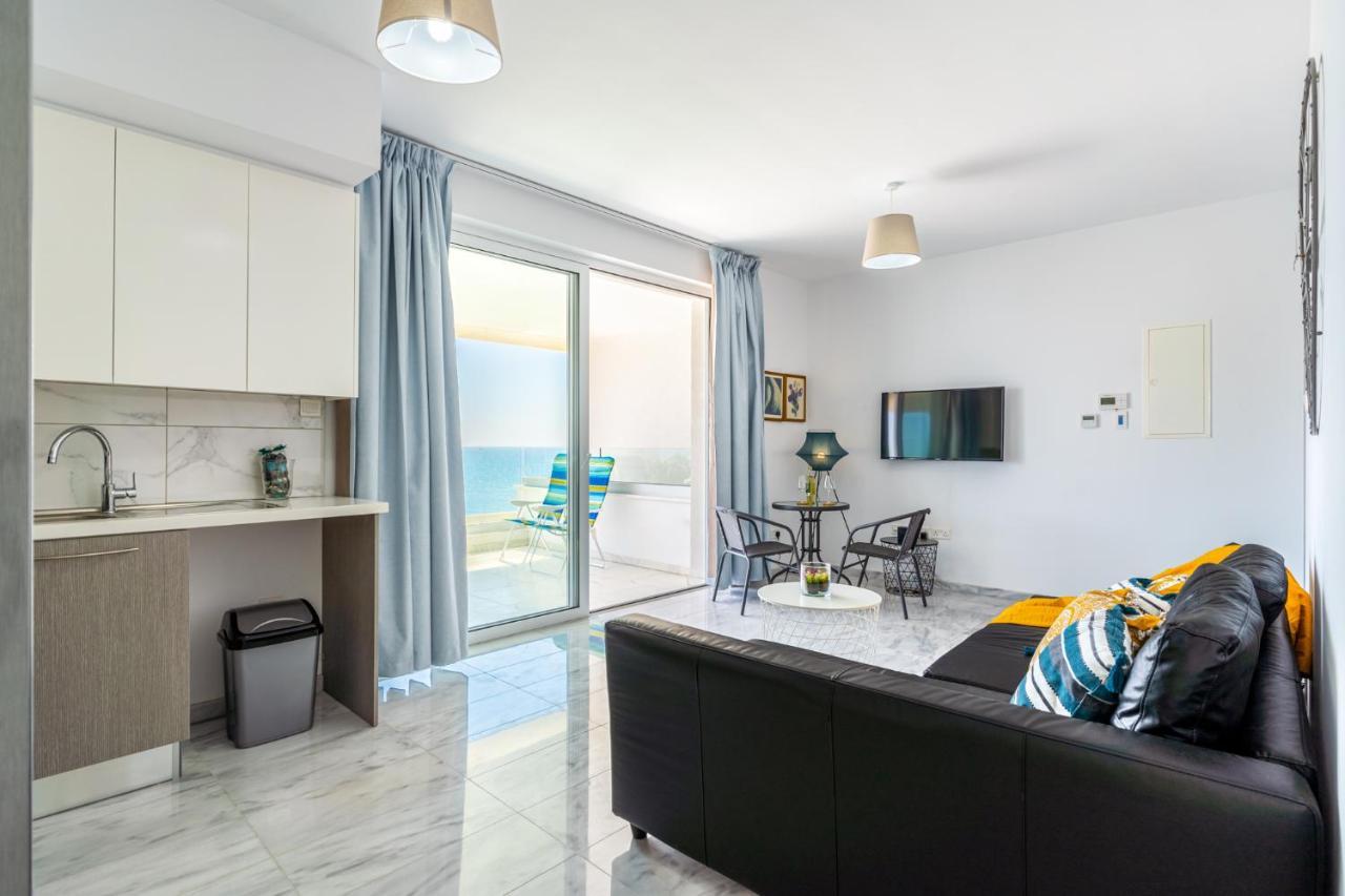 Oyster 1-Br Apt In Larnaca Exterior photo