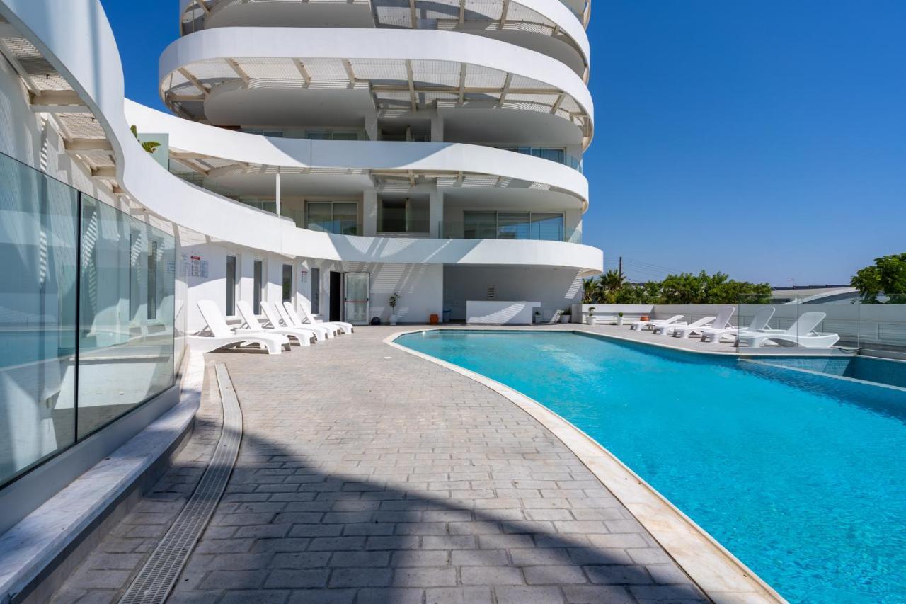 Oyster 1-Br Apt In Larnaca Exterior photo
